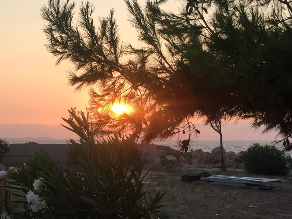 Minies Beach Villas Minia エクステリア 写真