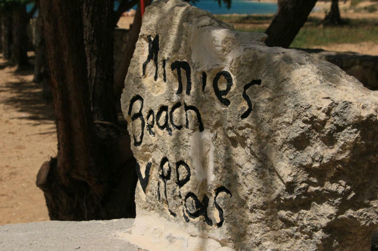 Minies Beach Villas Minia エクステリア 写真